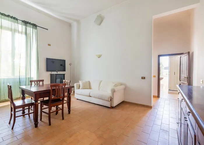 Piramide Maison-rustic Elegance In Apartament *